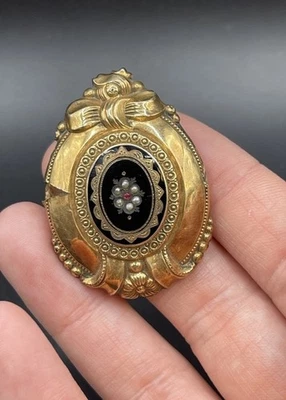 Antique Victorian Hollow 14K Yellow Gold Brooch W Black Enamel & Seed Pearls - Image 1 of 4