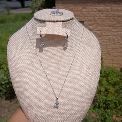 Conjunto de joyas clásicas de plata de ley 925 corte pera collar pendientes y anillo talla 8 Foto 1 de 4