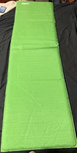 ALMOHADILLA PARA DORMIR REGULAR TTHERM-A-REST TRAIL LITE VERDE 72x20 INFLABLE - Imagen 1 de 6