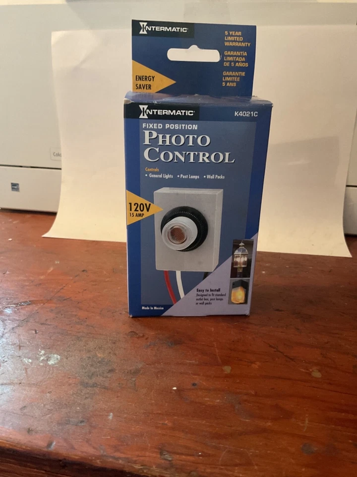 NUEVO Control fotográfico montaje empotrado Intermatic K4021C 120VAC (BS-1095Z) Foto 1 de 1