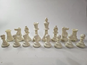 Weighted Chess Pieces With 3.75 King And 2 Queens - Picture 1 of 6