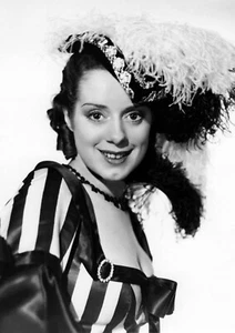 Elsa Lanchester Monochrome Photo Print 04 (A4 Size-210 x 297mm-8.5" x 11.75") - Picture 1 of 2
