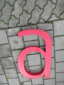 alter großer roter Alu Buchstabe " kleines a " Werbung ca.76 cm hoch 8cm dick - Bild 1 von 5