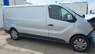 Árbol de transmisión delantero derecho Renault Trafic MK3 (Ph1) (X82) 2014 en 1997 diésel manual Foto 1 de 4