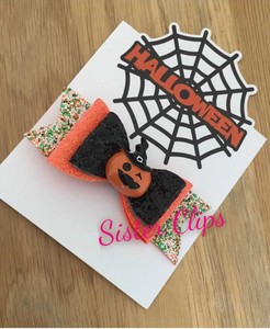 Girls Handmade Halloween Pumpkin 4”  Bow Clip on a presentation Card