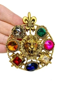 Golden Lion Head Fleur-de-Lis Multicolor Rhinestones Large Round Brooch Pin — - Picture 1 of 3