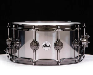 DW Collector's Stainless Steel 6.5x14 Snare Drum w/Black Nickel HW - Picture 1 of 7
