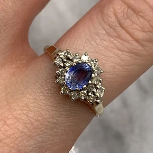 Anillo de oro de 9 quilates con halo de diamantes y zafiros aciano de oro amarillo de 375 9 k - talla O 1/2 - Imagen 1 de 16