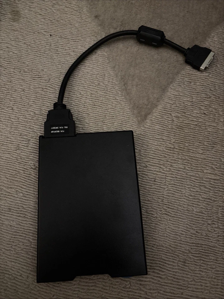 IBM 1.44Mb External Floppy Drive for ThinkPad 10H3980 /10H4056 - Image 1 of 1