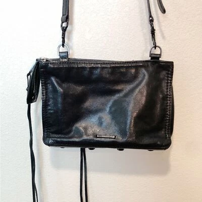 Rebecca Minkoff 黑色皮革迷你斜挎包可转换长条纹细节 — 第 1/4 张图片