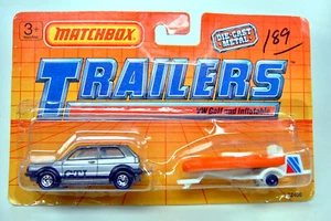 Matchbox Superfast Two-Pack 120 VW Golf Gti & Boat Trailer auf "Trailer" Karte - Picture 1 of 5