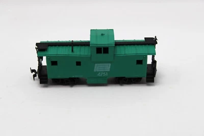 HO Scale AHM ROCO VTG 5485 K Penn Central Extended Vision Caboose with Box - Image 1 of 4