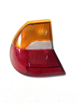 Conjunto de luz trasera izquierda Chrysler 300M 1999-2000 OEM Foto 1 de 4