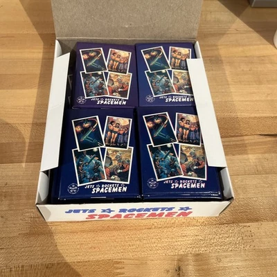 Jets Rockets Spacemen 1985 36 paquetes completos y paquetes de caja están como nuevos a casi como nuevos Foto 1 de 4