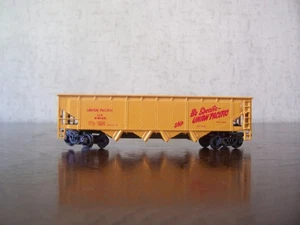UP 42’ Open Quad Hopper # 518125 - Bachmann - Bild 1 von 4