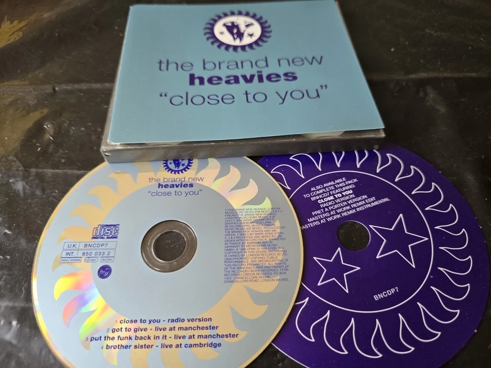 BRAND NEW HEAVIES - CLOSE TO YOU (1995) CDS: CD1 MINT - Image 1 of 1