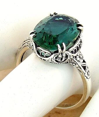 925 STERLING SILVER NOUVEAU ANTIQUE STYLE 4.5 CARAT SIMULATED EMERALD RING  #961 - Image 1 of 4