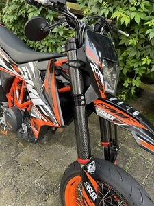 KTM SMCR / SMC R 690 - Carbon Gabelabdeckungen / Carbon fork covers - Bild 1 von 4