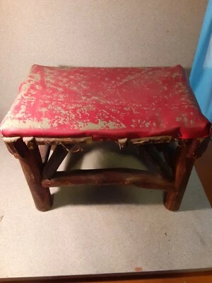 Antiguo Taburete de Pie Soporte Vintage Hecho a Mano Madera y Cuero  Foto 1 de 4