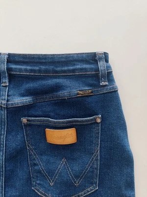 Wrangler NEW classic blue denim mini skirt With stretch Size 10 - Image 1 of 4