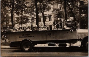 Foto real vintage de 1920 ALEMANIA RPPC postal autobús turístico "Elite Rundfahrten" - Imagen 1 de 2