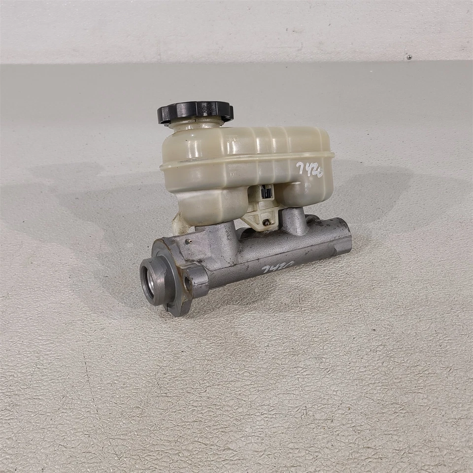 Depósito de cilindro maestro de refuerzo de freno Corvette C5 97-04 Aa7420 Foto 1 de 4