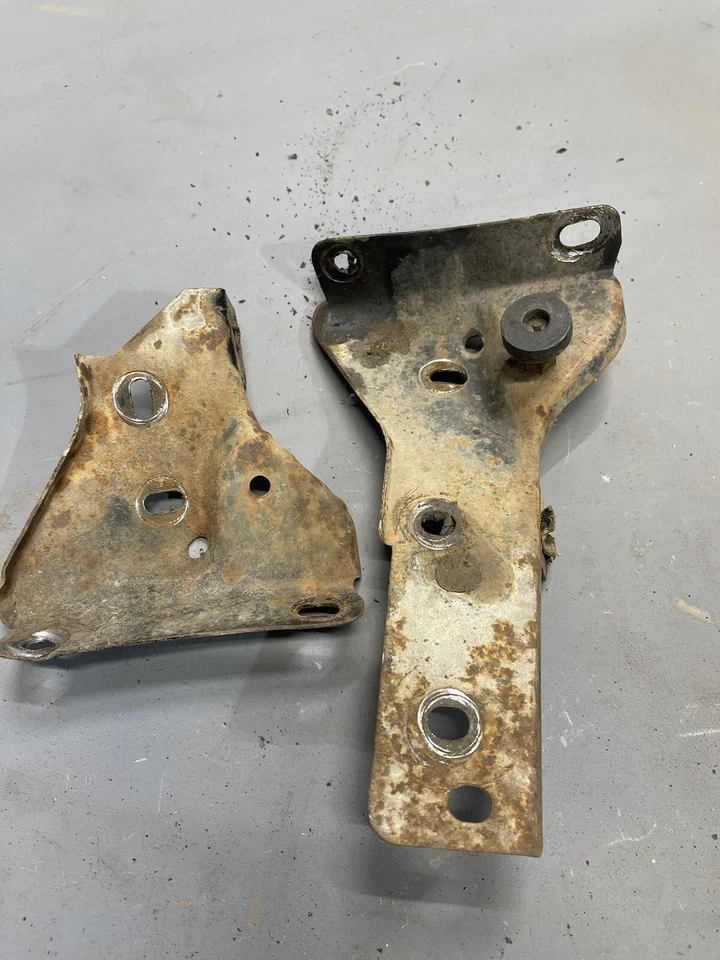 Ford Galaxie 1963-1964 guardabarros delantero soporte radiador soportes barra de amarre OEM Foto 1 de 2