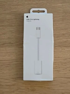 Genuine APPLE USB-C to Lightning Adapter A2868 BRAND NEW - Photo 1 sur 2