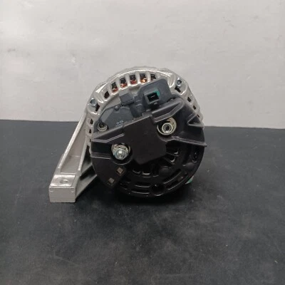 Alternador TYC compatible con Volvo V70 1999-2002 Foto 1 de 4