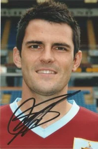 BURNLEY: STEVEN THOMPSON SIGNED 6x4 PORTRAIT PHOTO+COA - Imagen 1 de 1