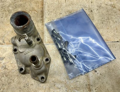 Carcasa termostato aluminio motor 8,0 L 94-02 Dodge Ram 2500 3500 V10 53020077 Foto 1 de 4