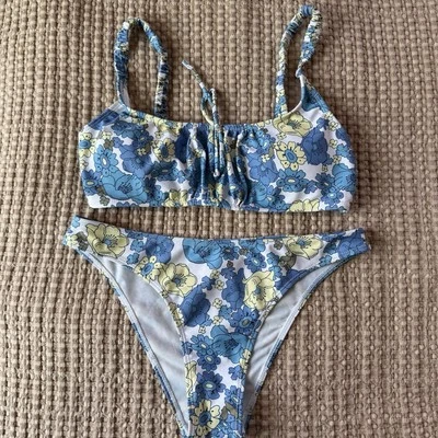 Conjunto de bikini para mujer talla M blanco y azul floral nuevo sin etiquetas Foto 1 de 4
