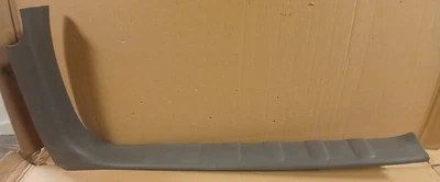 Nissan Frontier 2005-2018 umbral de puerta delantera derecha placa de desgaste OEM 769B4 EA000 Foto 1 de 4