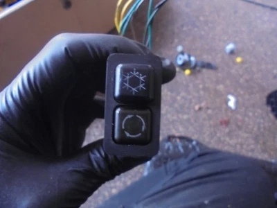bmw z3 ac button fits 1993-1998 - image 1 of 2