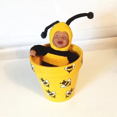 Anne Geddes Baby Bee In Flower Pot  African American Down in the Garden 1999 - Image 1 of 4