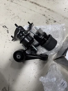 9MB233 Motor Mounts fit FWD AWD SUV 3.5L Toyota Highlander 2011 - 2013 Trans - Picture 1 of 1