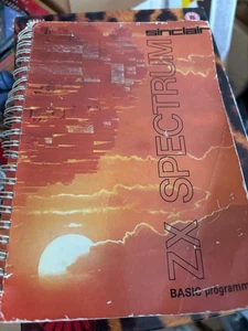 Sinclair ZX Spectrum Basic Programming Manual - 1983 edition - Picture 1 of 1