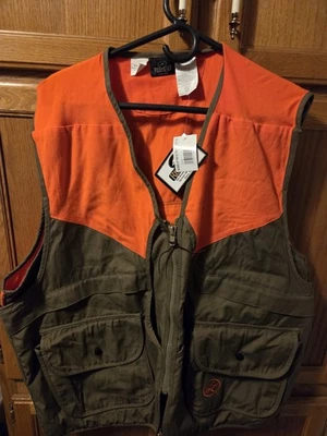 Mens Size XL New W/TAGS   Redhead Hunting Vest  Bird Bag On Back. Lg Zip Pockets - Image 1 of 4