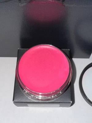 MAC Casual Colour Lip & Cheek Colour YOUNG AT HEART - Image 1 of 4
