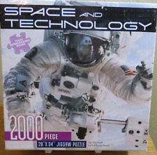 SPACE & TECHNOLOGY ASTRONAUT 2000 PIECE PUZZLE UNUSED