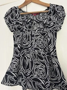 Monsoon Size 12 Silk Shortsleeve Blouse Black And White Lightweight - Picture 1 of 10