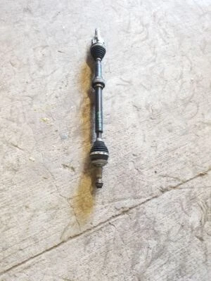 12 13 14 15 16 17 18 TOYOTA PRIUS V PASAJERO EJE DERECHO EJE OEM Foto 1 de 4