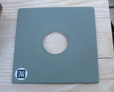 original Sinar Norma Switerzland F & P fit lens board  copal 1 42mm hole - Image 1 of 2