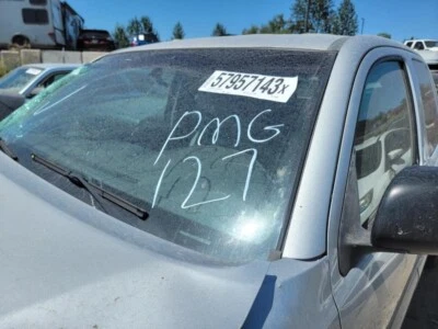 Used Engine Coolant Reservoir fits: 2006 Toyota Tacoma 4.0L 1GRFE engine 6 cylin Foto 1 de 4