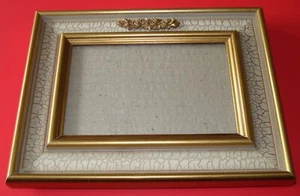 Vintage Gold Color Picture Frame Photo/Picture Size 6 x 4 inch - Picture 1 of 6