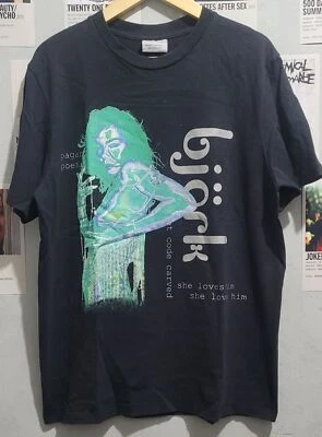 Camiseta Rara Bota Bjork Poesía Pagana Negra Manga Corta Unisex Reimpresión KH9682 Foto 1 de 2