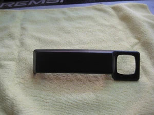 Fiat Uno Miral 80/19 REAR DOOR HANDLE - Picture 1 of 2