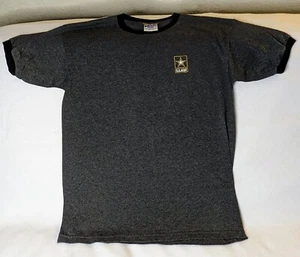T-shirt Corps Classics Bayside's Best ricamata grigio militare taglia media - Foto 1 di 6