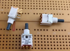 Interruptor de botón 1A SPDT ON-(ON) PCB horizontal dorado/plateado C&K Ep12 varias cantidades - Imagen 1 de 7