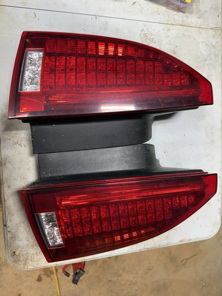 2008 Cadillac CTS OEM Tail Lights - Image 1 of 3